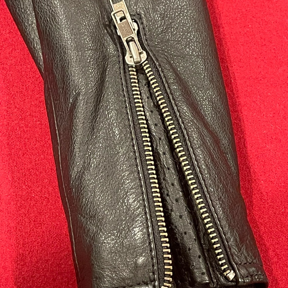 Harley Davidson women jacket size small it’s like 4-6 ( USA) - Picture 3 of 16